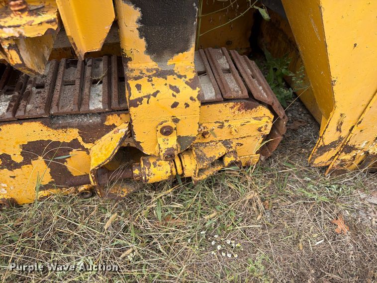 image for item FN2659 Gomaco GT-6000 paver