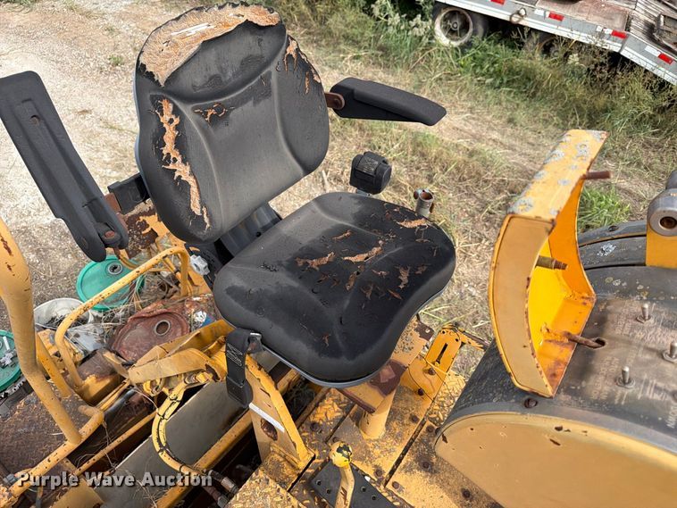 image for item FN2660 Bale-knox PF-400 A paver