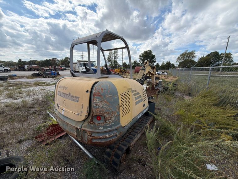 image for item FN2661 Mustang G3503 RD mini excavator