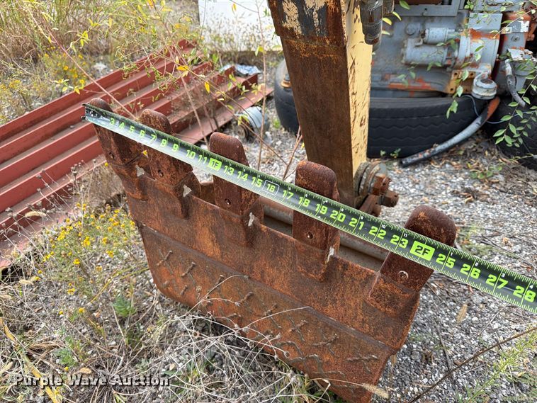 image for item FN2661 Mustang G3503 RD mini excavator
