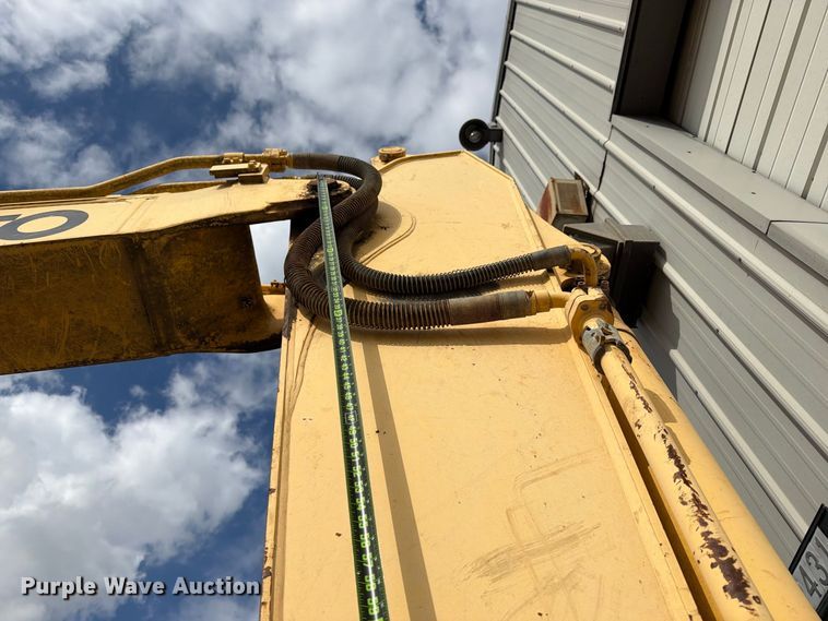 image for item FN2662 2012 Kobelco SK210-9 excavator