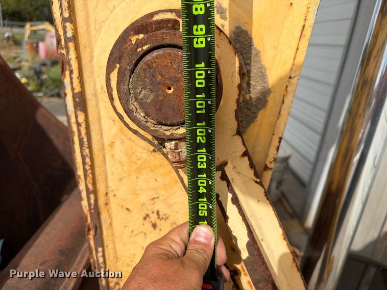 image for item FN2662 2012 Kobelco SK210-9 excavator