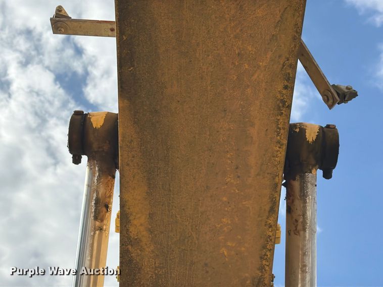 image for item FN2662 2012 Kobelco SK210-9 excavator
