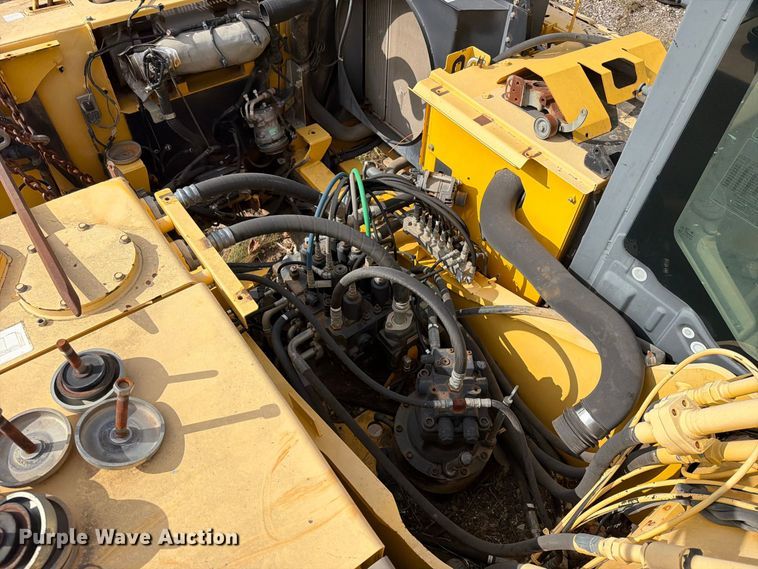 image for item FN2662 2012 Kobelco SK210-9 excavator