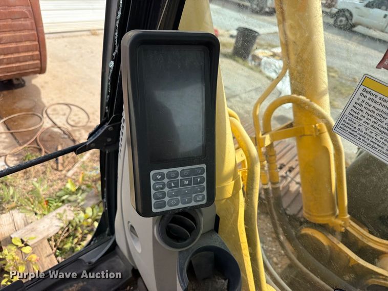 image for item FN2662 2012 Kobelco SK210-9 excavator