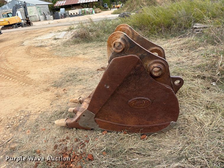 image for item FN2662 2012 Kobelco SK210-9 excavator