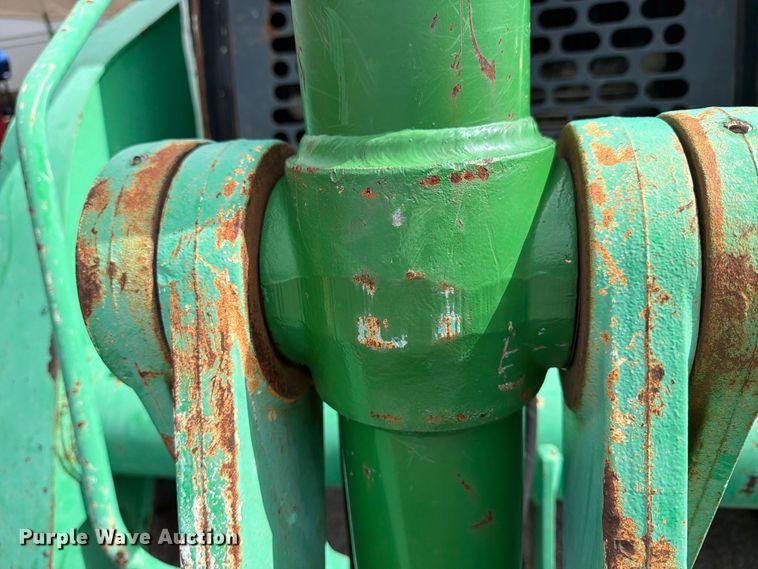 image for item FN2665 2006 John Deere 310G backhoe