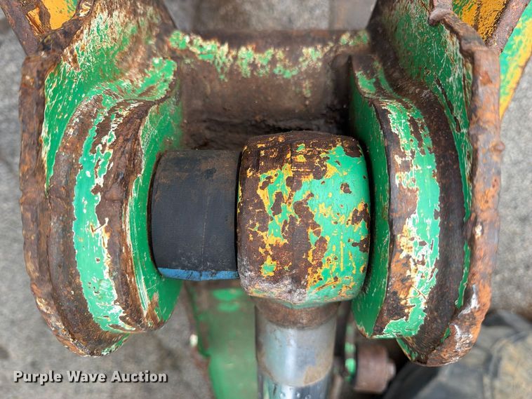 image for item FN2665 2006 John Deere 310G backhoe
