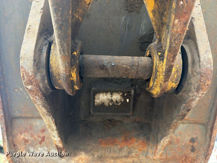 image for item FN2665 2006 John Deere 310G backhoe