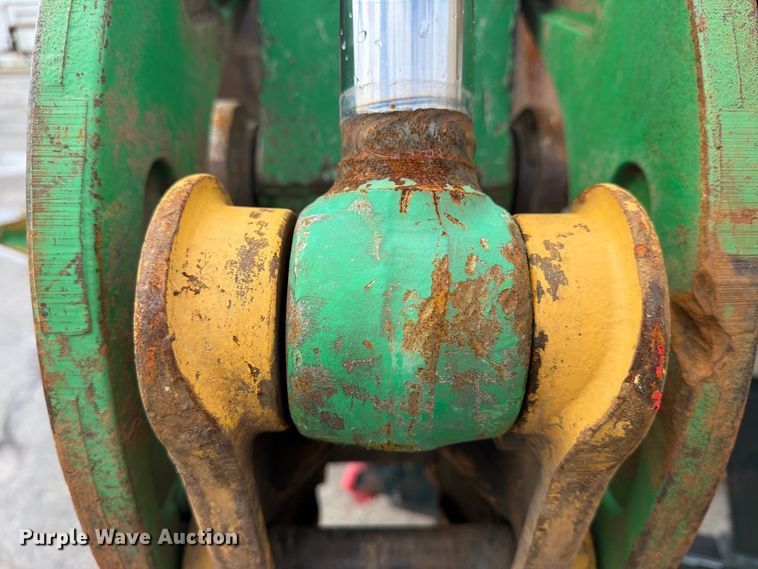 image for item FN2665 2006 John Deere 310G backhoe