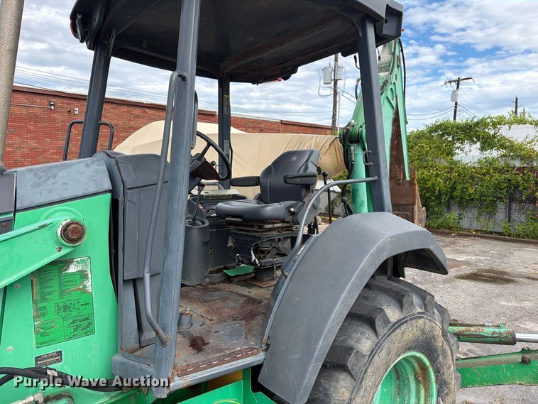 image for item FN2665 2006 John Deere 310G backhoe