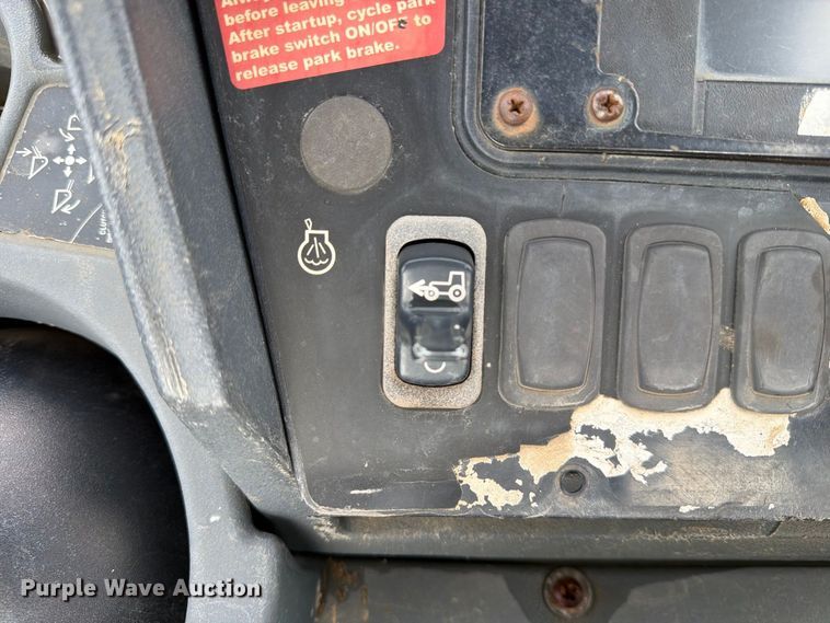 image for item FN2665 2006 John Deere 310G backhoe