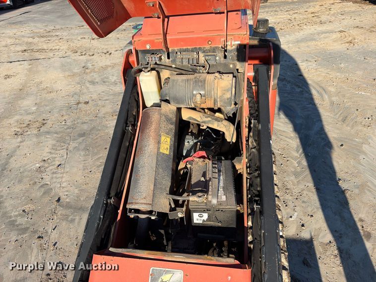 image for item FN2669 Ditch Witch SK750 compact utility loader