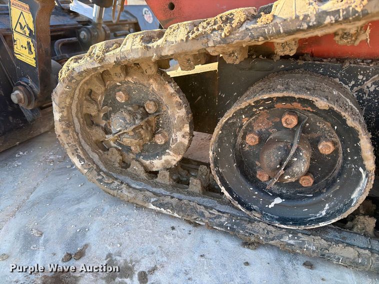 image for item FN2669 Ditch Witch SK750 compact utility loader