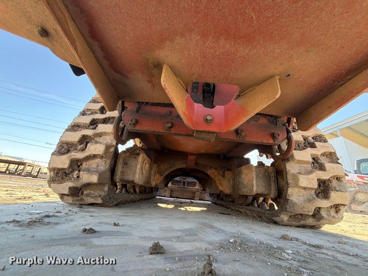 image for item FN2669 Ditch Witch SK750 compact utility loader