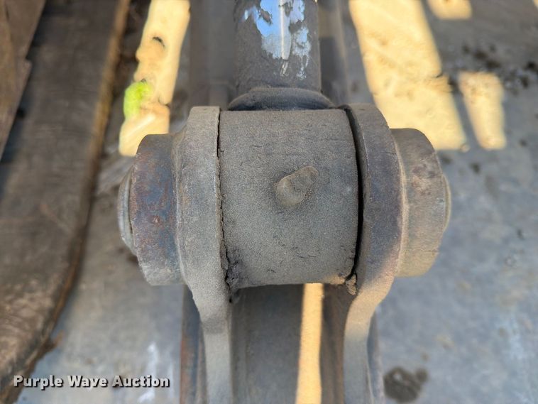 image for item FN2670 2005 Bobcat 341G mini excavator
