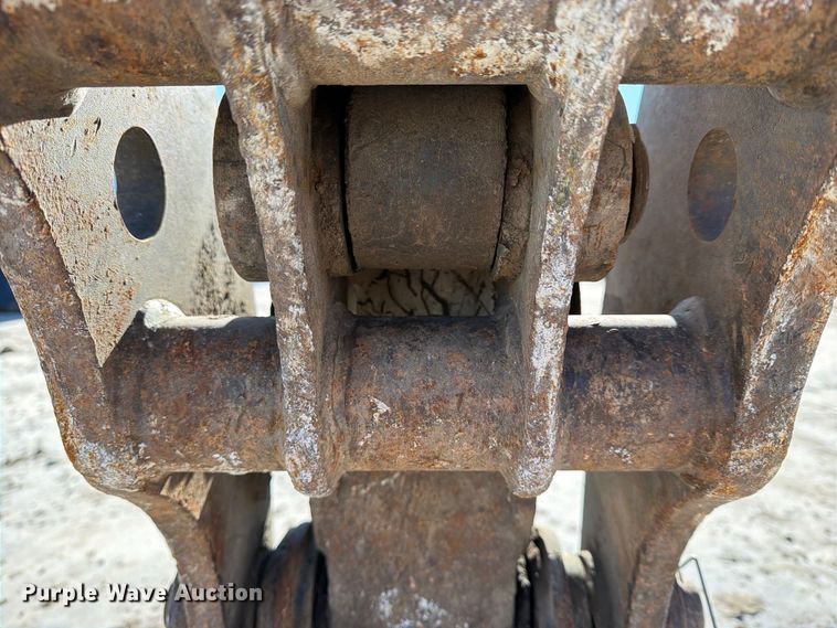 image for item FN2670 2005 Bobcat 341G mini excavator