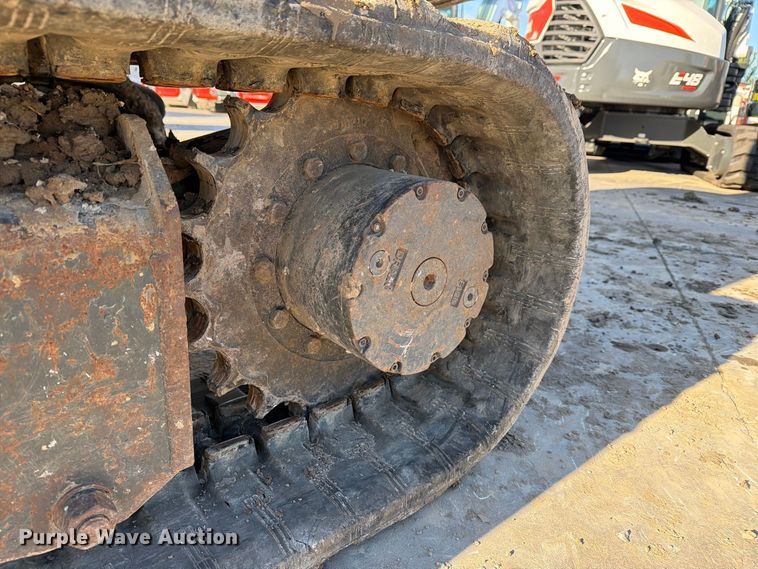 image for item FN2670 2005 Bobcat 341G mini excavator
