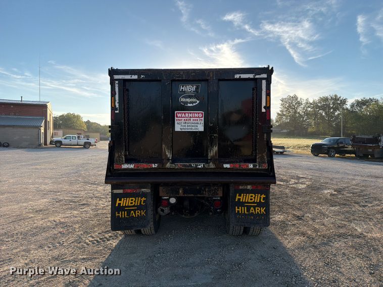 image for item FN2674 2020 Peterbilt 348 dump truck