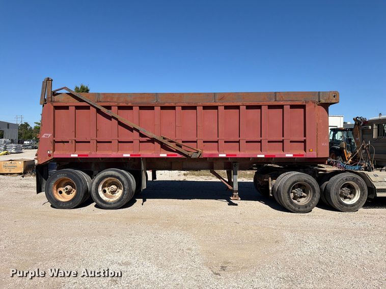 image for item FN5889 2000 Warren Inc. SFS2654 end dump trailer