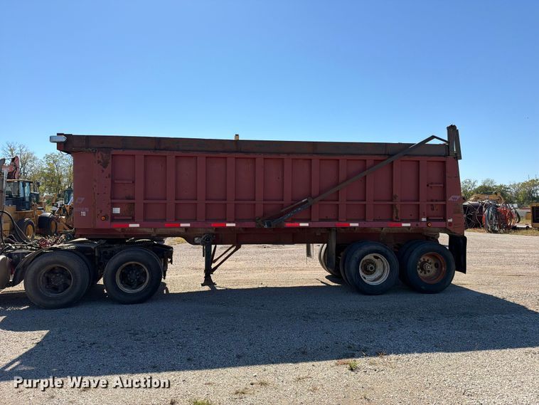 image for item FN5889 2000 Warren Inc. SFS2654 end dump trailer