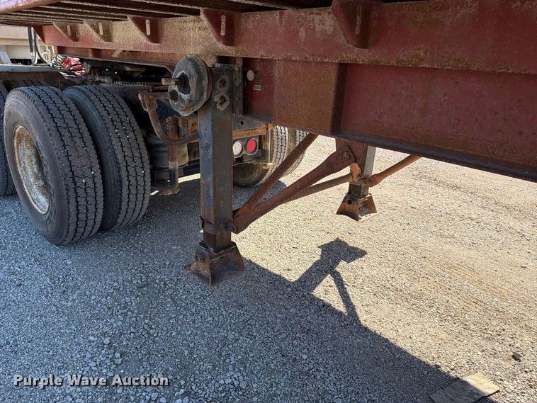 image for item FN5889 2000 Warren Inc. SFS2654 end dump trailer