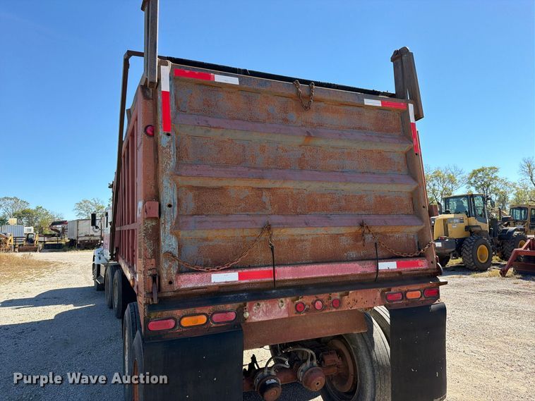 image for item FN5889 2000 Warren Inc. SFS2654 end dump trailer