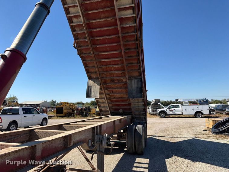 image for item FN5889 2000 Warren Inc. SFS2654 end dump trailer