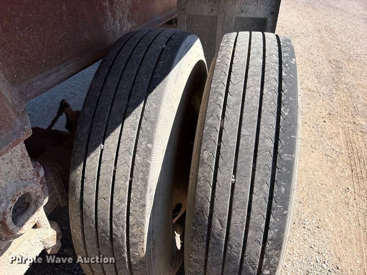 image for item FN5889 2000 Warren Inc. SFS2654 end dump trailer