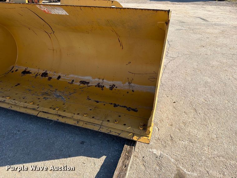 image for item FN5891 Caterpillar 928G wheel loader bucket