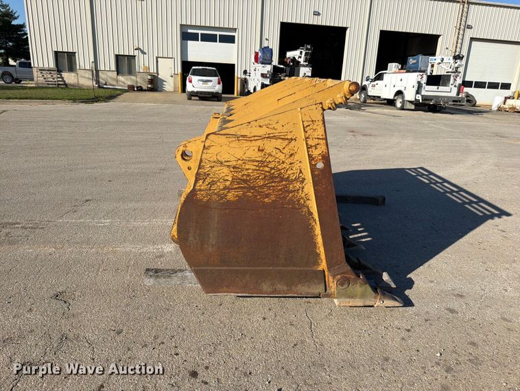 image for item FN5892 99