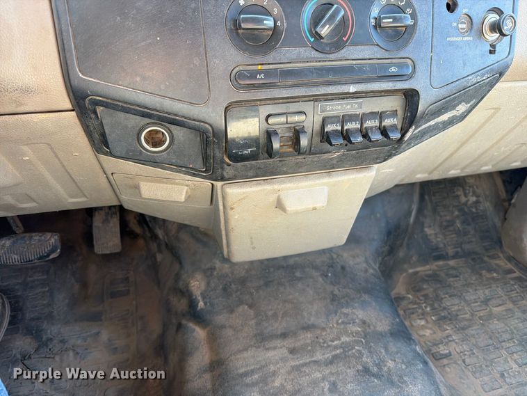 image for item FN5896 2008 Ford F450 Super Duty XL utility / service truck
