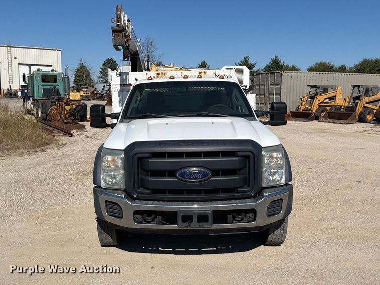 image for item FN5900 2015 Ford F550 Super Duty XL utility / service truck