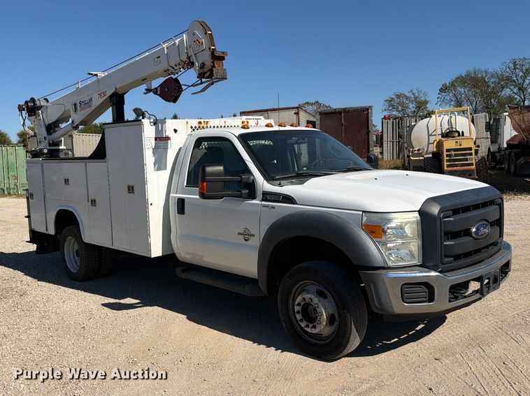 image for item FN5900 2015 Ford F550 Super Duty XL utility / service truck