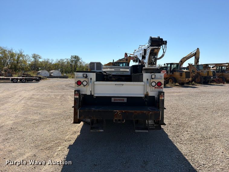 image for item FN5900 2015 Ford F550 Super Duty XL utility / service truck