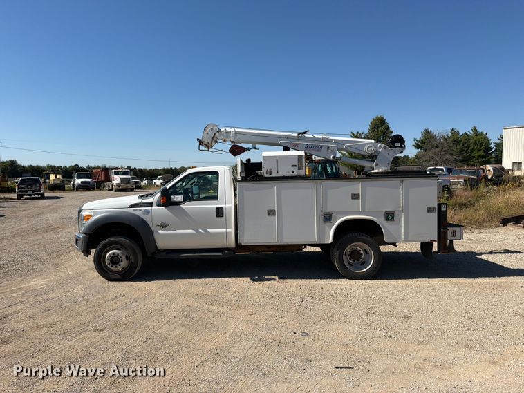 image for item FN5900 2015 Ford F550 Super Duty XL utility / service truck