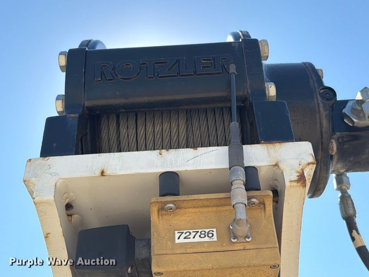 image for item FN5900 2015 Ford F550 Super Duty XL utility / service truck