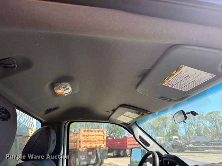 image for item FN5900 2015 Ford F550 Super Duty XL utility / service truck