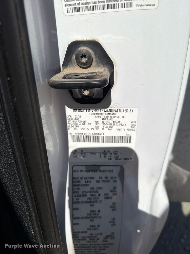 image for item FN5900 2015 Ford F550 Super Duty XL utility / service truck