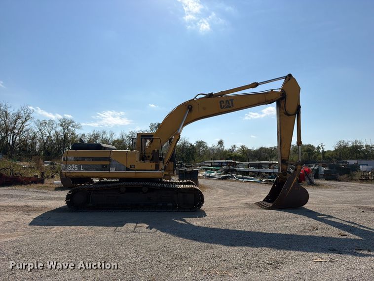 image for item FN5906 1992 Caterpillar 325 L excavator