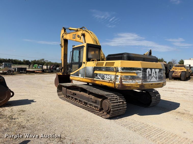 image for item FN5906 1992 Caterpillar 325 L excavator