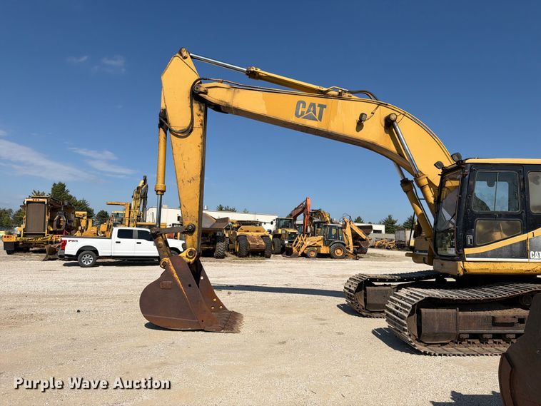image for item FN5906 1992 Caterpillar 325 L excavator