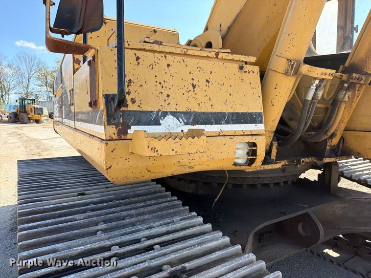 image for item FN5906 1992 Caterpillar 325 L excavator