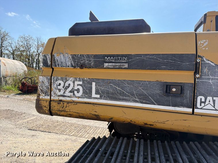 image for item FN5906 1992 Caterpillar 325 L excavator