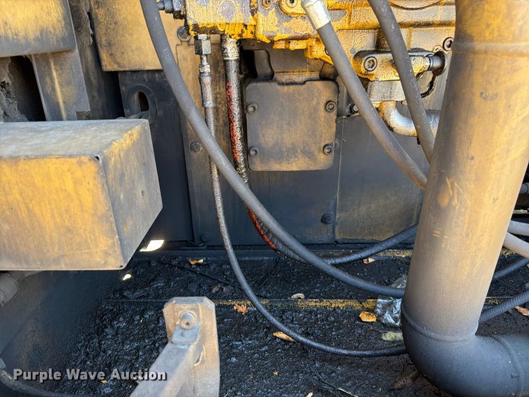 image for item FN5906 1992 Caterpillar 325 L excavator