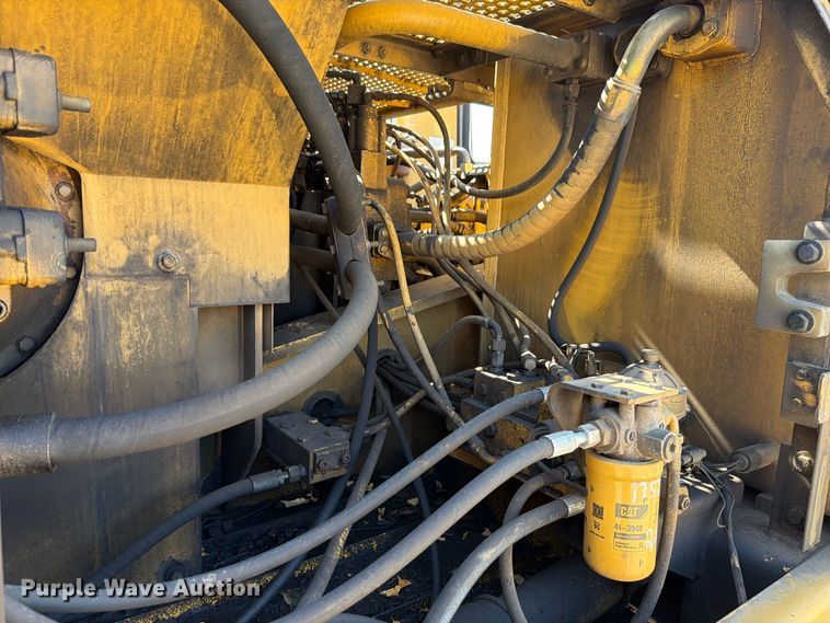 image for item FN5906 1992 Caterpillar 325 L excavator