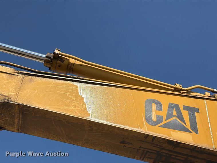 image for item FN5906 1992 Caterpillar 325 L excavator