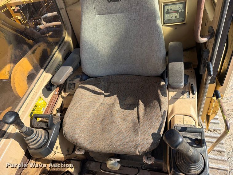 image for item FN5906 1992 Caterpillar 325 L excavator