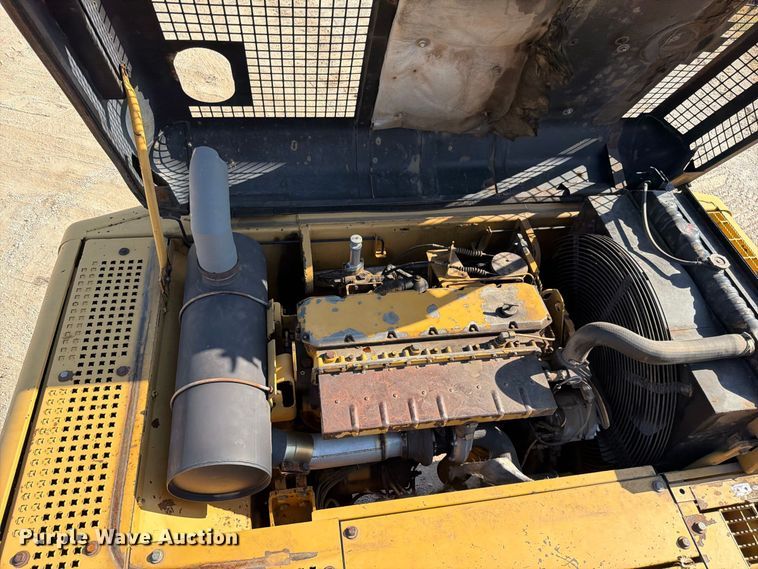 image for item FN5906 1992 Caterpillar 325 L excavator