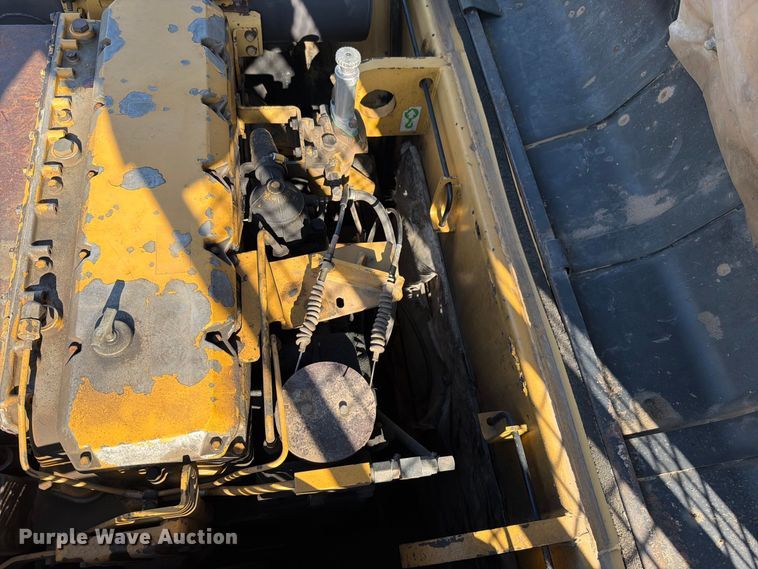 image for item FN5906 1992 Caterpillar 325 L excavator